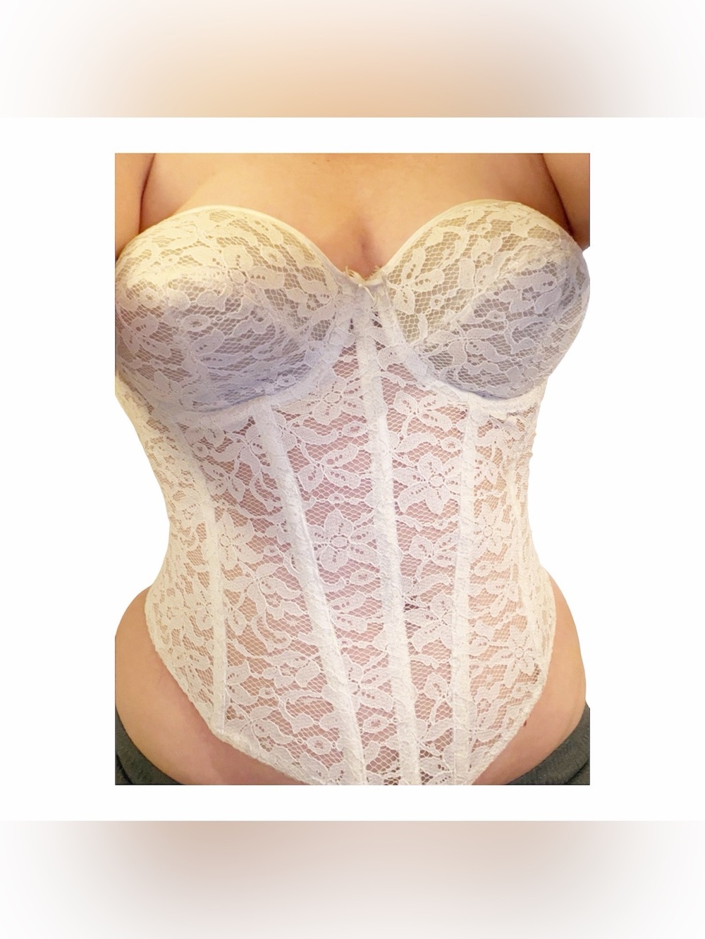 Vintage 90s Lace Corset Size B / C 40 Cream / White